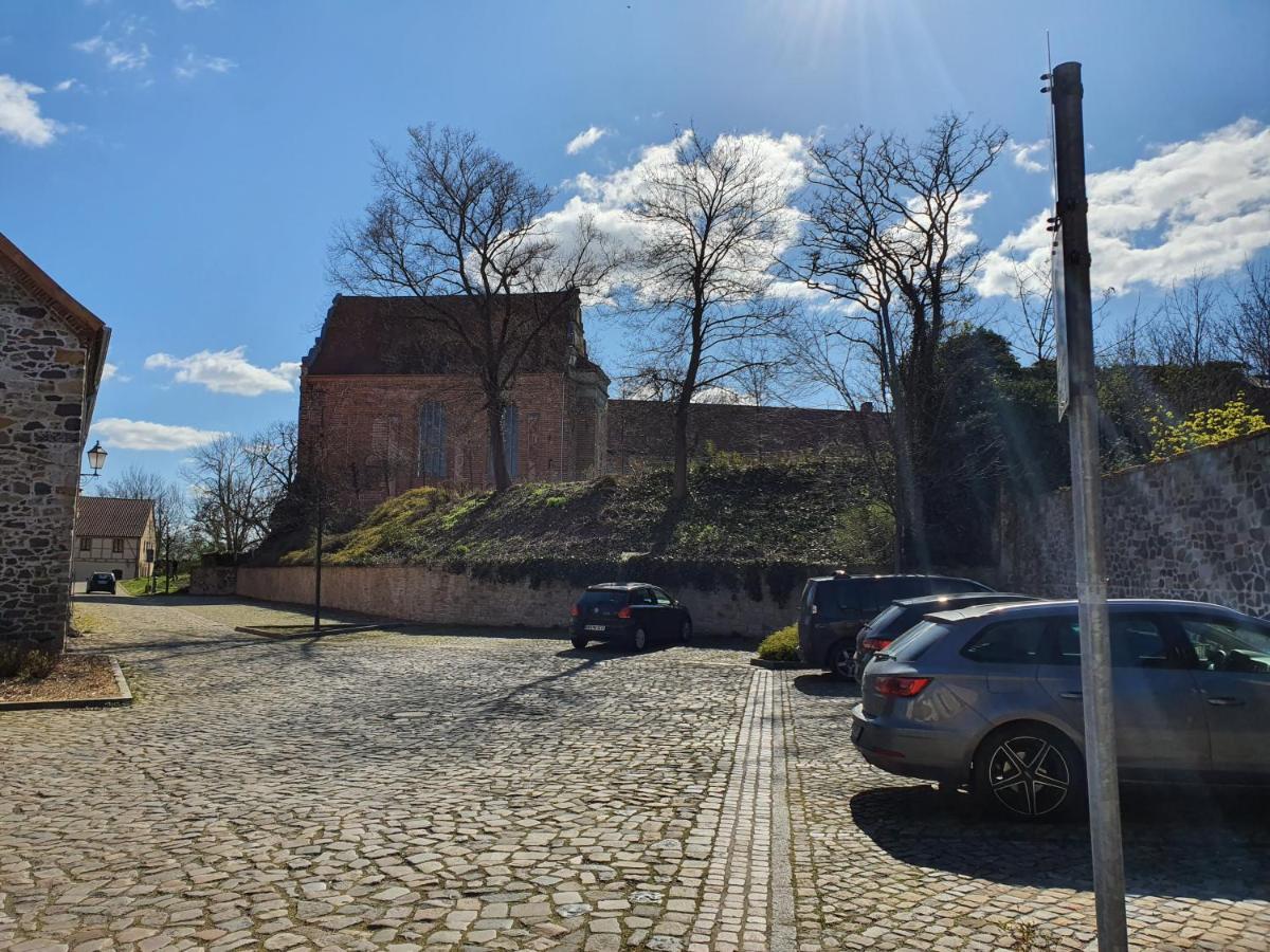 großes offenes Loft oder kleine gemütliche Wohnung mit Balkon Wolmirstedt Exterior foto